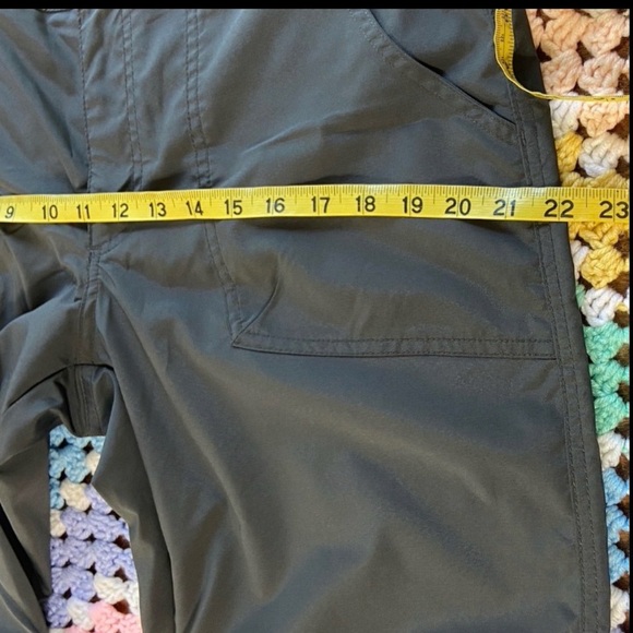 NWOT Columbia Kestrel Convertible Dark Gray Cargo Pants Shorts Hiking Women’s 14 - Picture 5 of 14